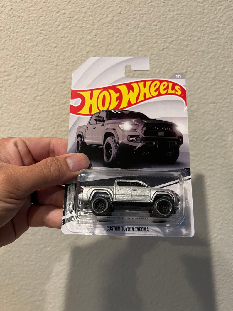 Hot wheels Toyota Tacoma 3rd gen custom paint and wheels with custom card. image 8