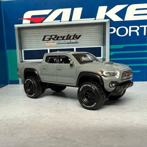 Matchbox Debuts Mercedes-Benz G 580 With EQ Technology Die-Cast Car - The Toy Book - View #3