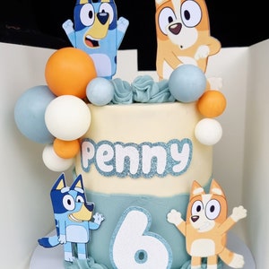 Torta Amor con decoración especial de Bluey y Bingo que encargó Rosalba  para celebrar a Lorenzo🥰 Topper @jardindepapelcelebraciones