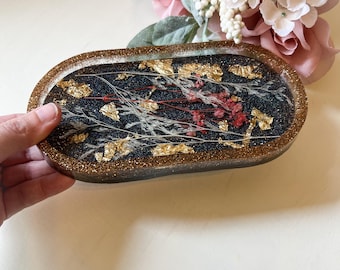 Resin Flower Trinket Dish - Pressed Flower Decoration - Black Red Gold - Handmade 7"x3.75" Tray