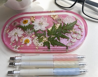 Resin Flower Trinket Dish - Pressed Flower Decoration - Pink And White - Handmade 7"x3.75" Tray