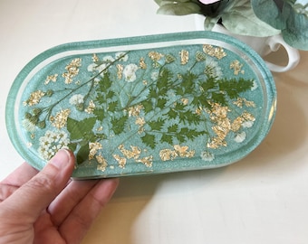 Resin Flower Trinket Dish - Pressed Flower Decoration - Green and Gold - Handmade 7"x3.75" Tray