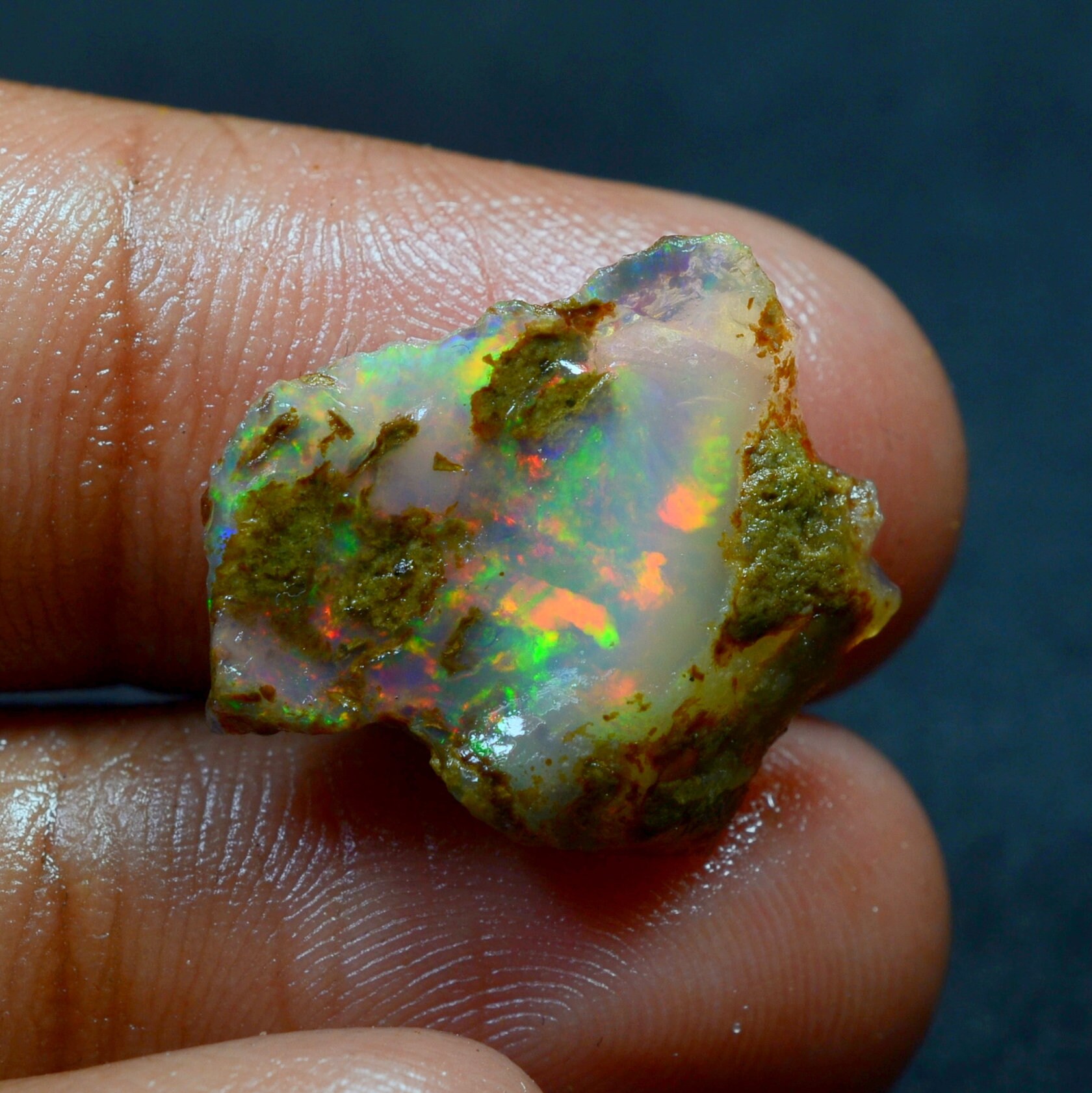 unique opal crystal multi fire opal rough 25.20 carat top quality rare Natural Ethiopian Opal Rough stone welo fire opal rough raw opal
