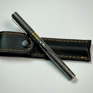 Stylo en acier damas, Stylo fait main, Stylo à bille tondeuse de poche en acier damas, Cadeau d'entreprise, Cadeau de retraite, Cadeau pour professeur, Cadeau pour lui