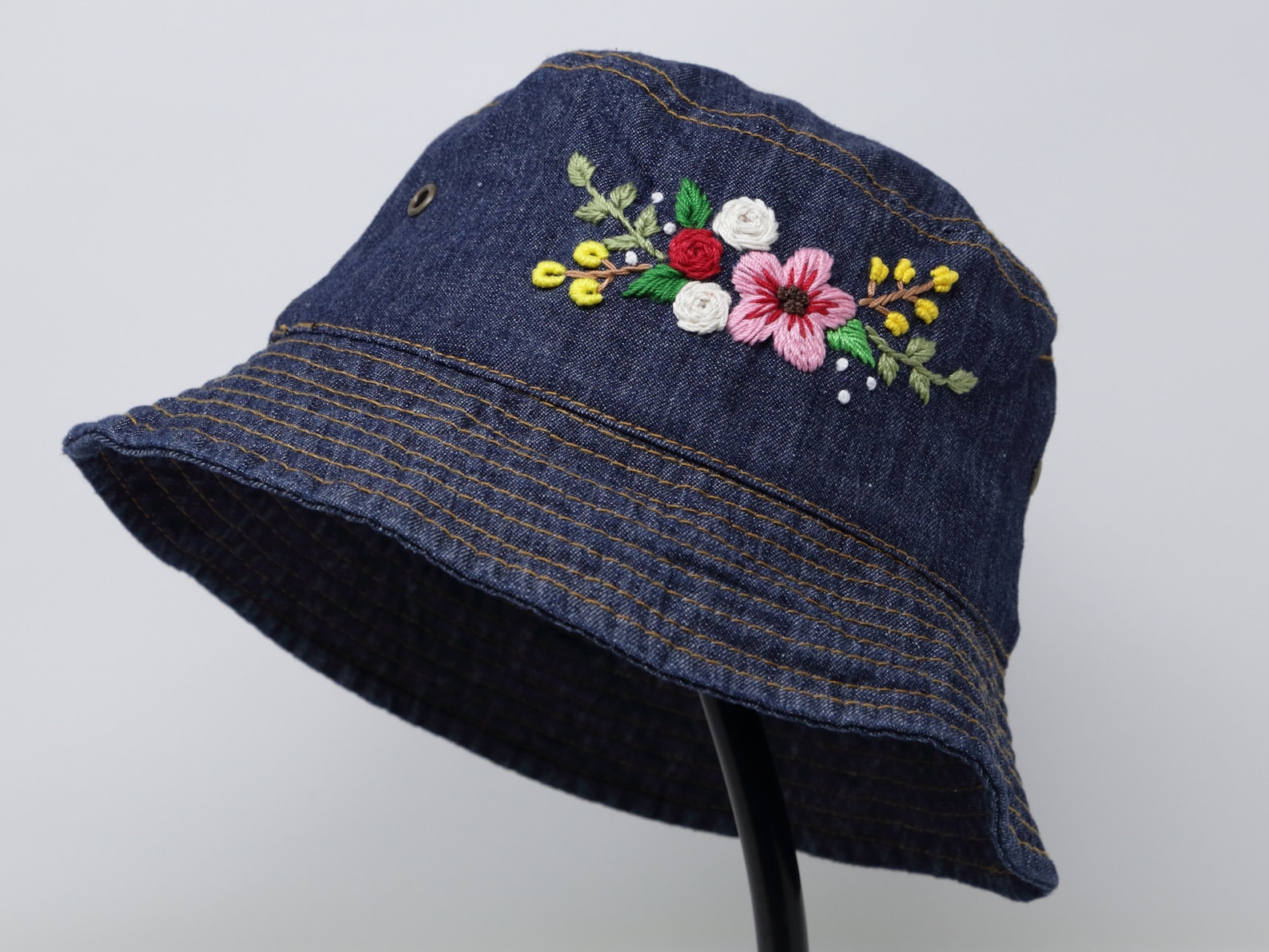 Women Retro Flower Embroidery Denim Bucket Hat
