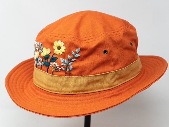 Floral Chic: Hand Embroidered Short Brim Orange Bucket Hat  display picture 3