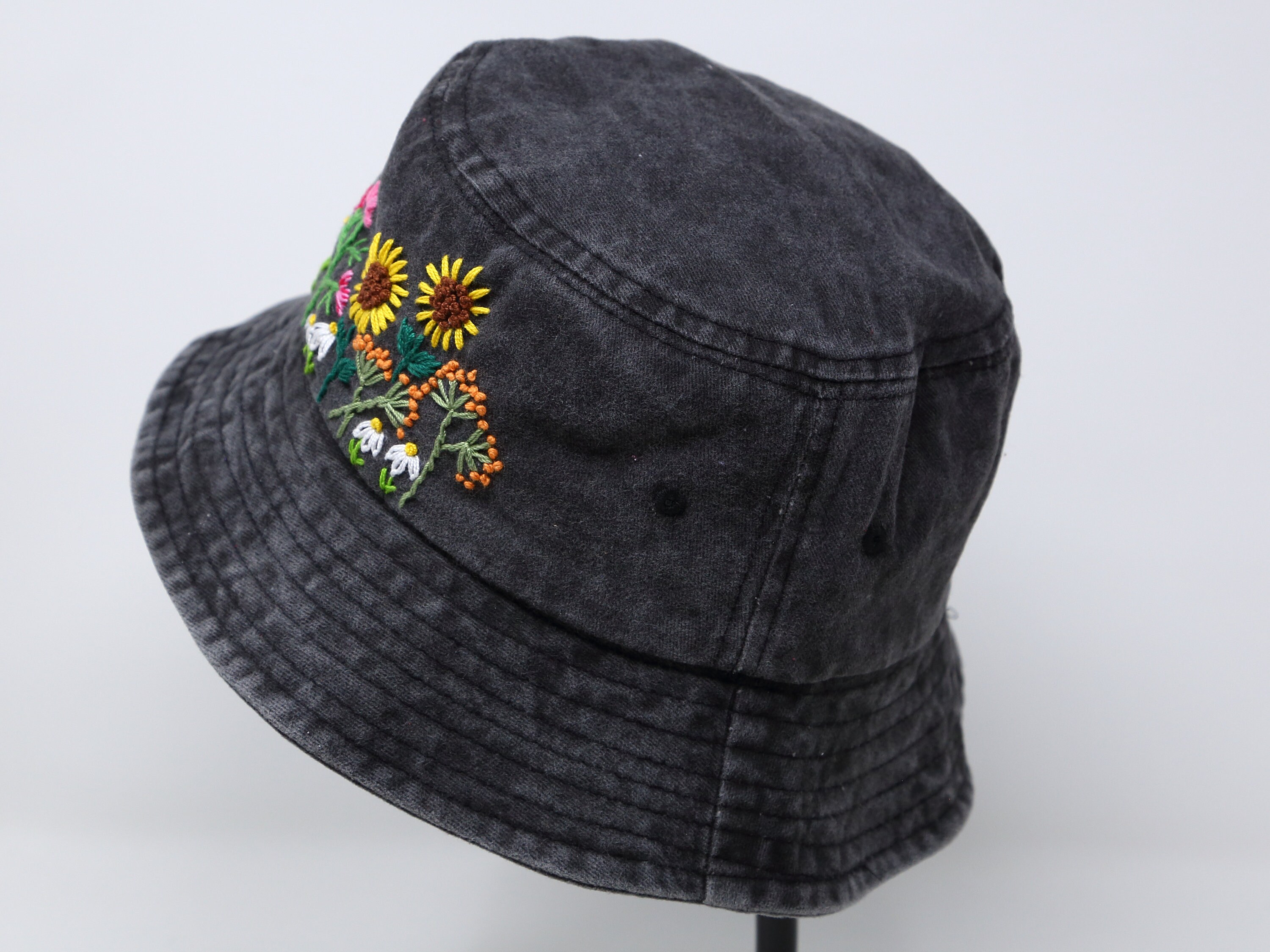 帽子 TENDER PERSON BACHET HAT FLOWER Mens Bucket Hat Rose Flower Embroidered Washed Cotton