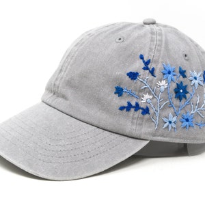 100% Cute Cotton Baseball Cap, Hand Embroidered Blue Flower Snake Hat, Curved Brim Baseball Hat, Summer Fun Cap
