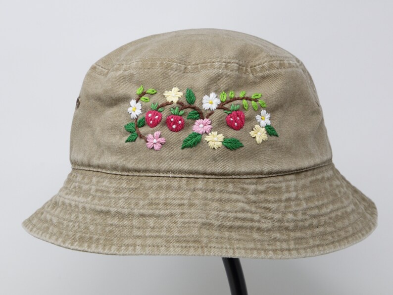 Beige Bucket Hat – Olive Green Handhala Tatreez Embroidery