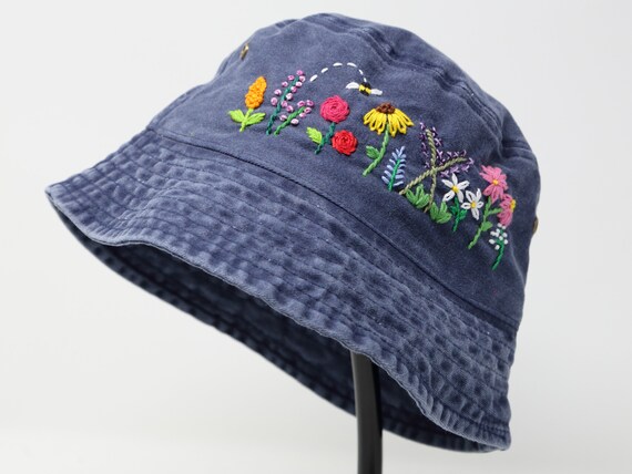 Washed Cotton Bucket Hat Hand 