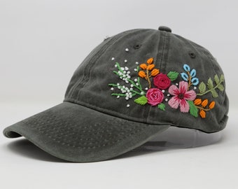 Casquette en coton délavé, Grande casquette de baseball brodée de fleurs à la main, Casquette de baseball à bord incurvé, Casquette d'été colorée