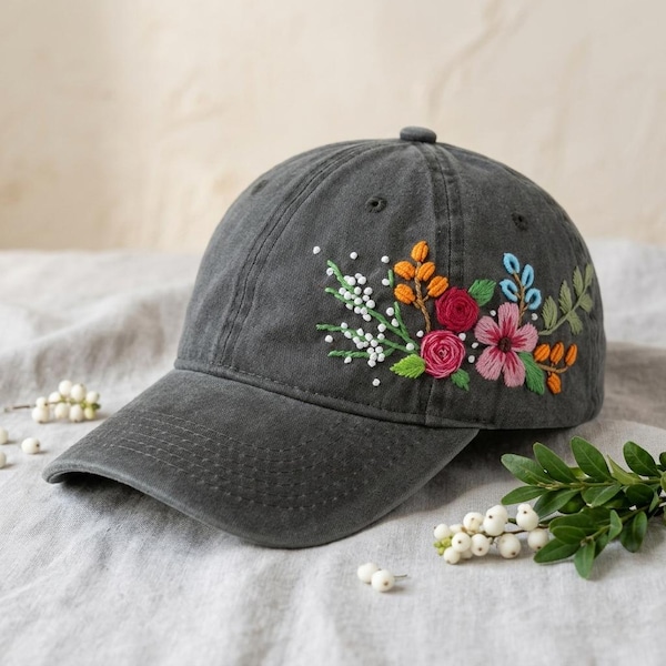 ウォッシュコットンベースボールキャップ、大きな手刺繍の花柄帽子、カーブしたつばのベースボールキャップ、カラフルなサマーキャップ