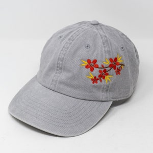 Flower Embroidered Baseball Cap with Seasonal Holiday Theme Color Palette , Washed Cotton Curve Brim Summer Hat Christmas