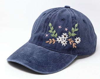 Mit Blumen bestickte Baumwoll-Baseballmütze, handgestickte Daisy Farn-Blumenmütze, Baseballmütze mit gebogener Krempe, Hutmütze Geschenkidee