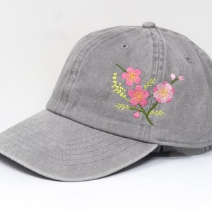 花刺繍の桜のサクラベースボールキャップ、ウォッシュドコットンカーブブリムサマーハットグレー