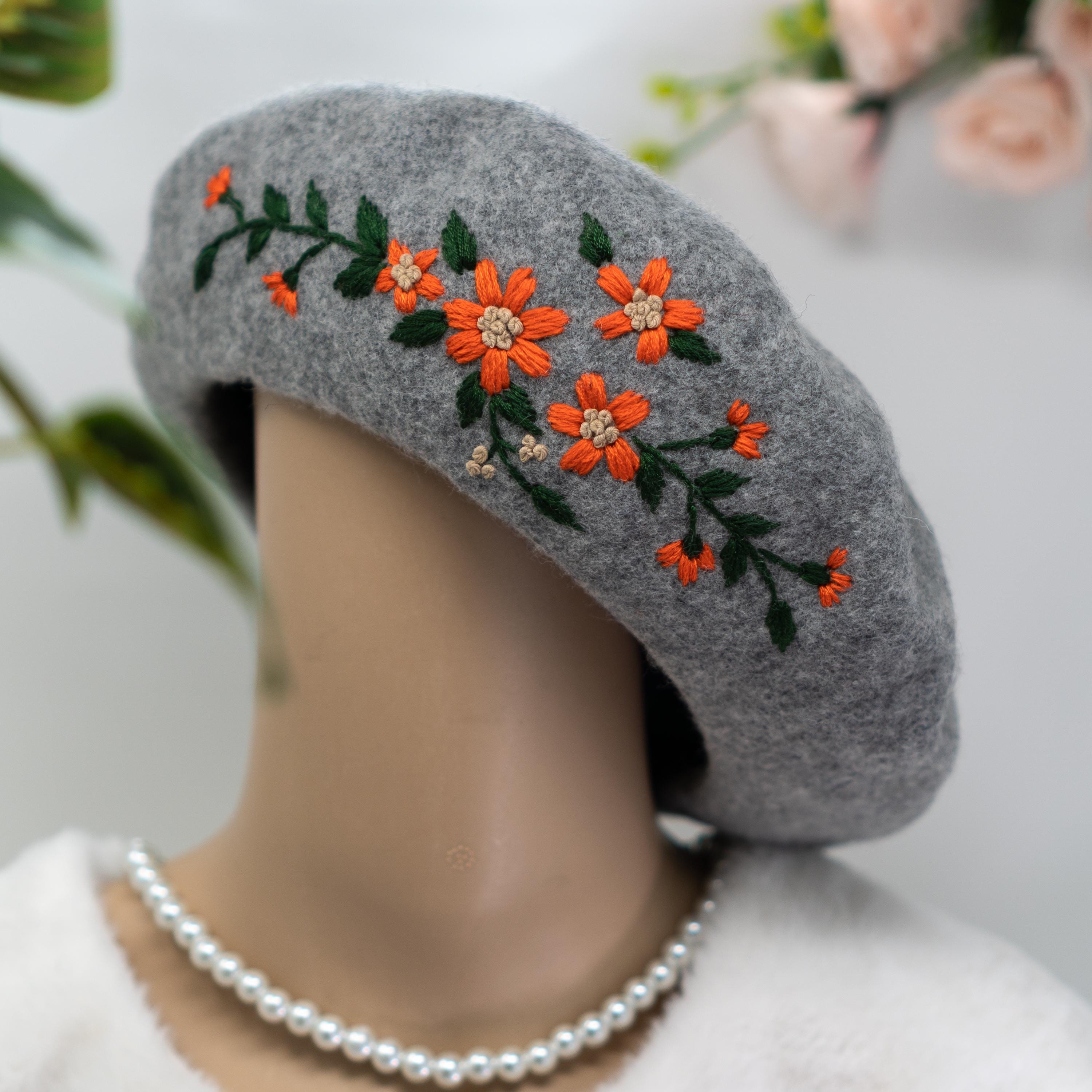 Handmade Floral Gray Wool Beret - Pumpkin Orange Flower  display picture 3