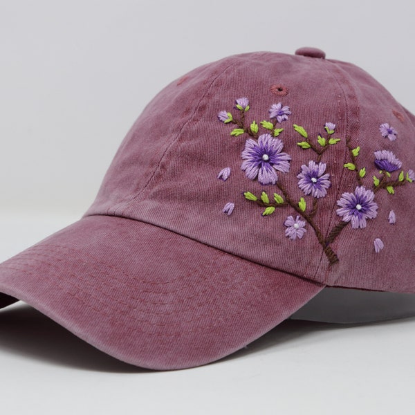 Casquette en coton délavé, Chapeau à fleurs violettes brodées à la main, Casquette de baseball à bord incurvé, Casquette d'été grise colorée