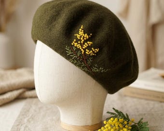 100% Wolle Beret Hut, handgemachte Mimose Blume Winter Französische Mütze Schlamm Grün Hand bestickt Geschenkidee