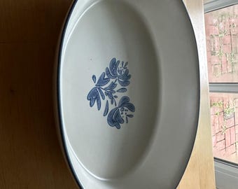 Elegant Vintage Bakeware: Pfaltzgraff Oval Baking Dish With Blue