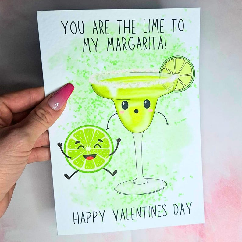 Tarjeta de San Valentín con margaritas (tamaño A5), impresa en cartulina martillada de 300 g/m². Tarjeta de felicitación con cóctel de margaritas, ideal para cualquier ocasión. imagen 2