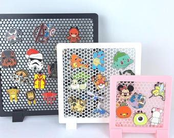 Tablero cuadrado para exhibir pines coleccionables de esmalte - Pines de Disney, Star Wars y Pokémon - Varios tamaños y colores - Regalo impreso en 3D para coleccionistas de pines