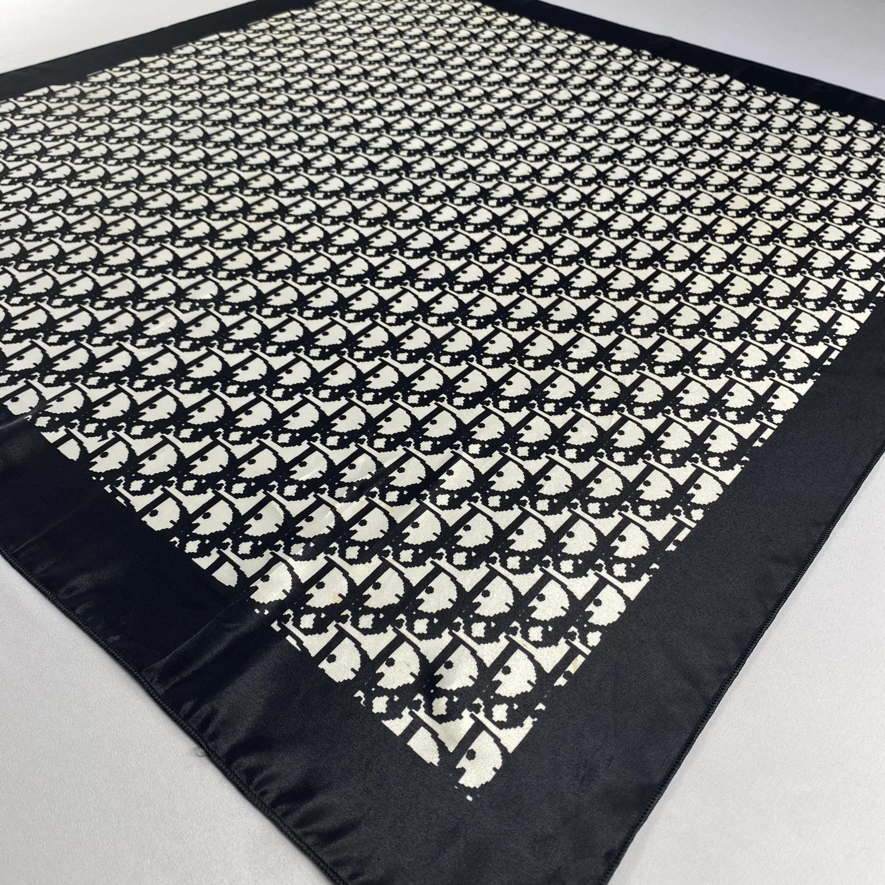 ヴィンテージ クリスチャン ディオール シルク スカーフ、クリスチャン