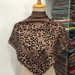 Vintage Silk Scarf, Twill Silk Scarf, Vintage Silk Muffler, Vintage Neck Scarf, Vintage Neck Accessories, Vintage Italian Silk Scarf,