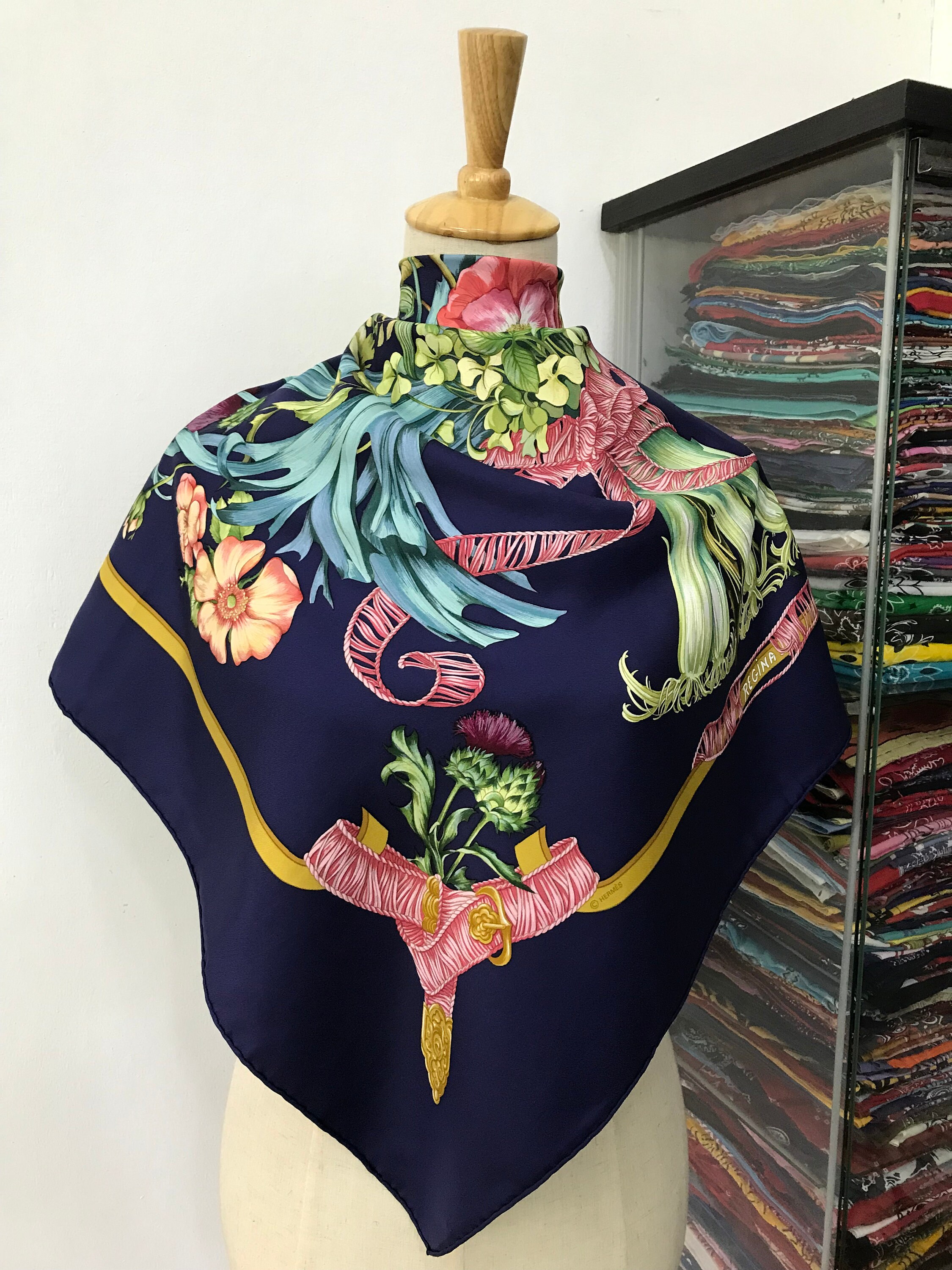 Regina hermes scarf Clearance