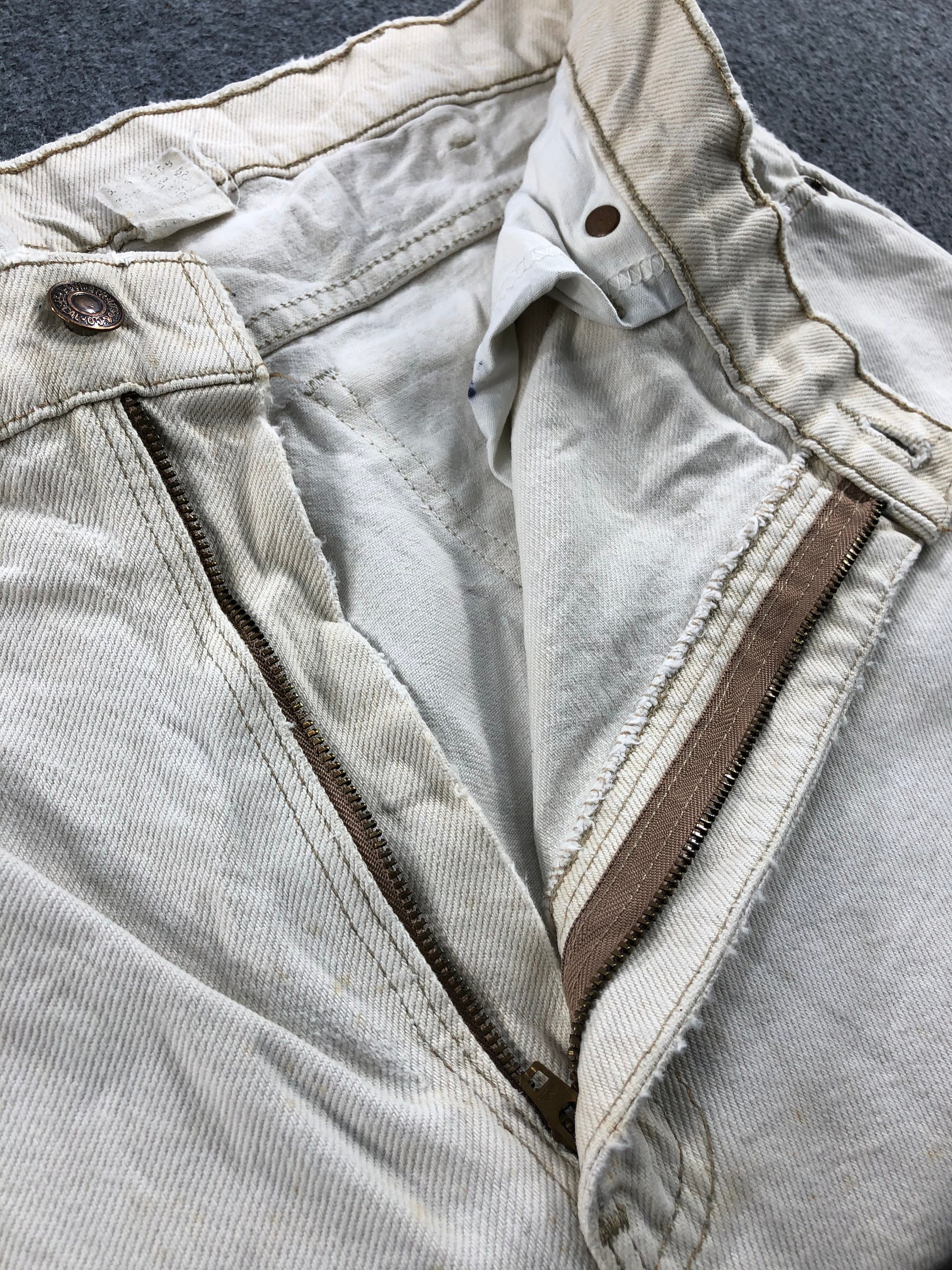 levis cream jeans