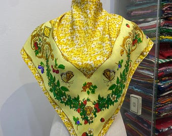 Pañuelo de seda Versace vintage, bufanda de seda Versace, pañuelo para el cuello Versace, pañuelo Versace Foulards, pañuelo cuadrado Versace, pañuelo verde Versace