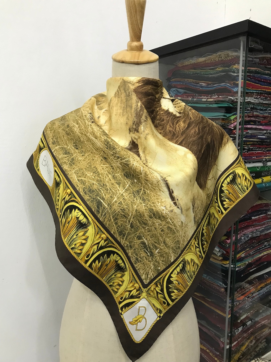 Sciarpa di seta Basile vintage, sciarpa collo di seta vintage