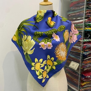 Vintage Gucci Silk Scarf Gucci Silk Muffler Gucci Neck Scarf Gucci Foulards Gucci Square Scarf Gucci Blue Scarf Gucci Flower Scarf