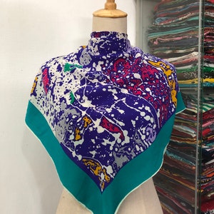 Vintage Classic Silk Scarf, Vintage Silk Neck Scarf, Vintage 80s Silk Muffler, Vintage Classic Silky Scarf, Vintage 80s Shawl,