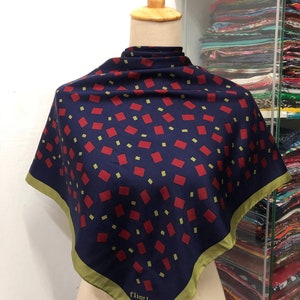 Vintage Flintlock Silk Scarf, Vintage Silk Muffler, Vintage Neck Scarf, Vintage Neck Accessories, Vintage Italian Silk Scarf,