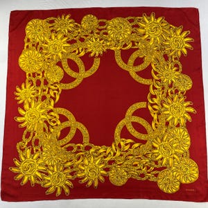 Bufanda de seda vintage de Chanel, bufanda de seda de Chanel, chal vintage de Chanel, pañuelo de seda de Chanel, bufanda vintage de Chanel, bufanda de Chanel París imagen 2