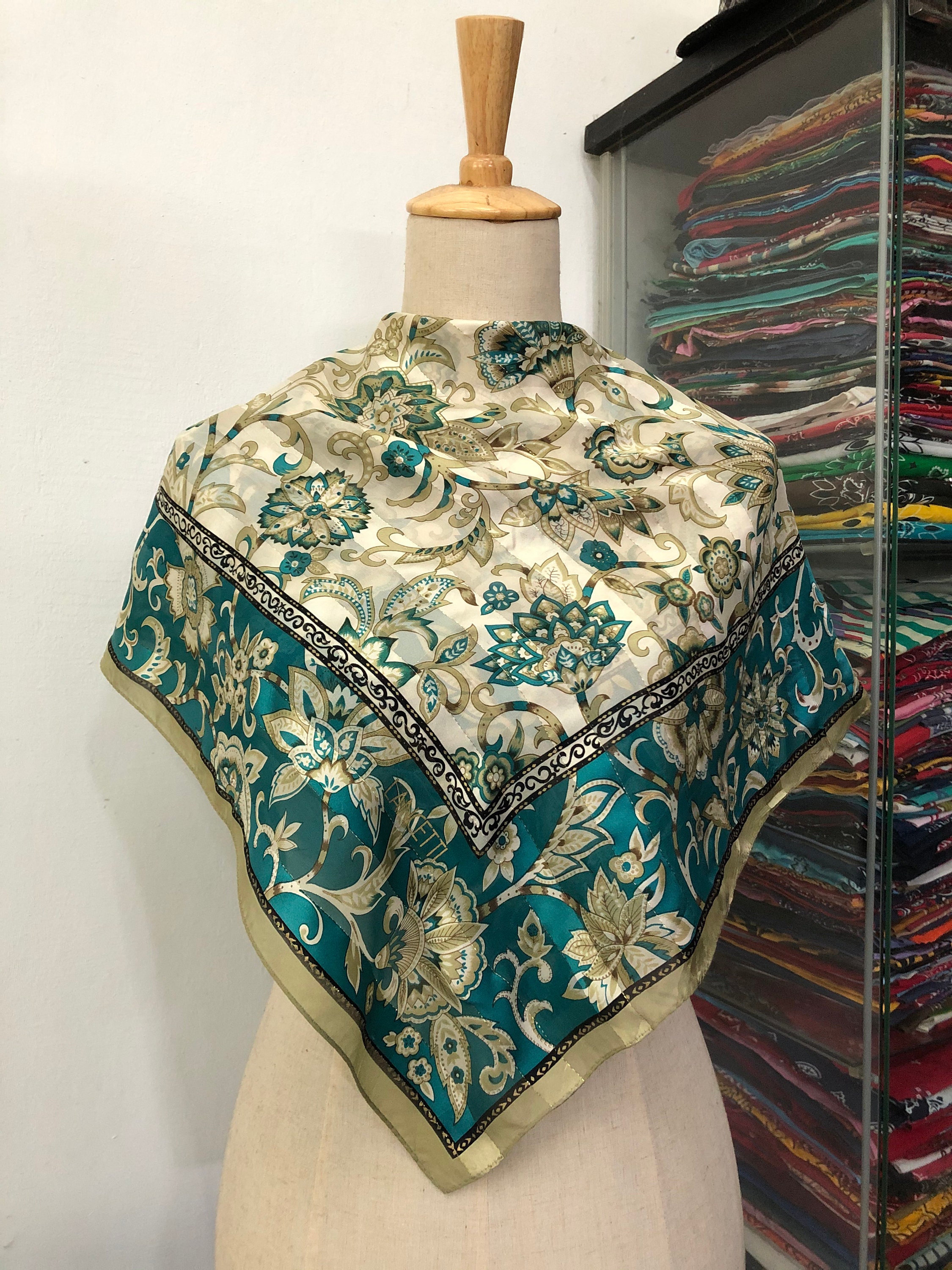 Vintage Lancetti Silk Scarf, Vintage Silk Neck Scarf, Vintage 80s Silk Muffler, Vintage Classic Silky Scarf, Vintage 80s Shawl, - Etsy Vintage Lancetti Silk Scarf, Vintage Silk Neck Scarf, Vintage 80s Silk Muffler, Vintage Classic Silky Scarf, Vintage 80s Shawl, - Etsy