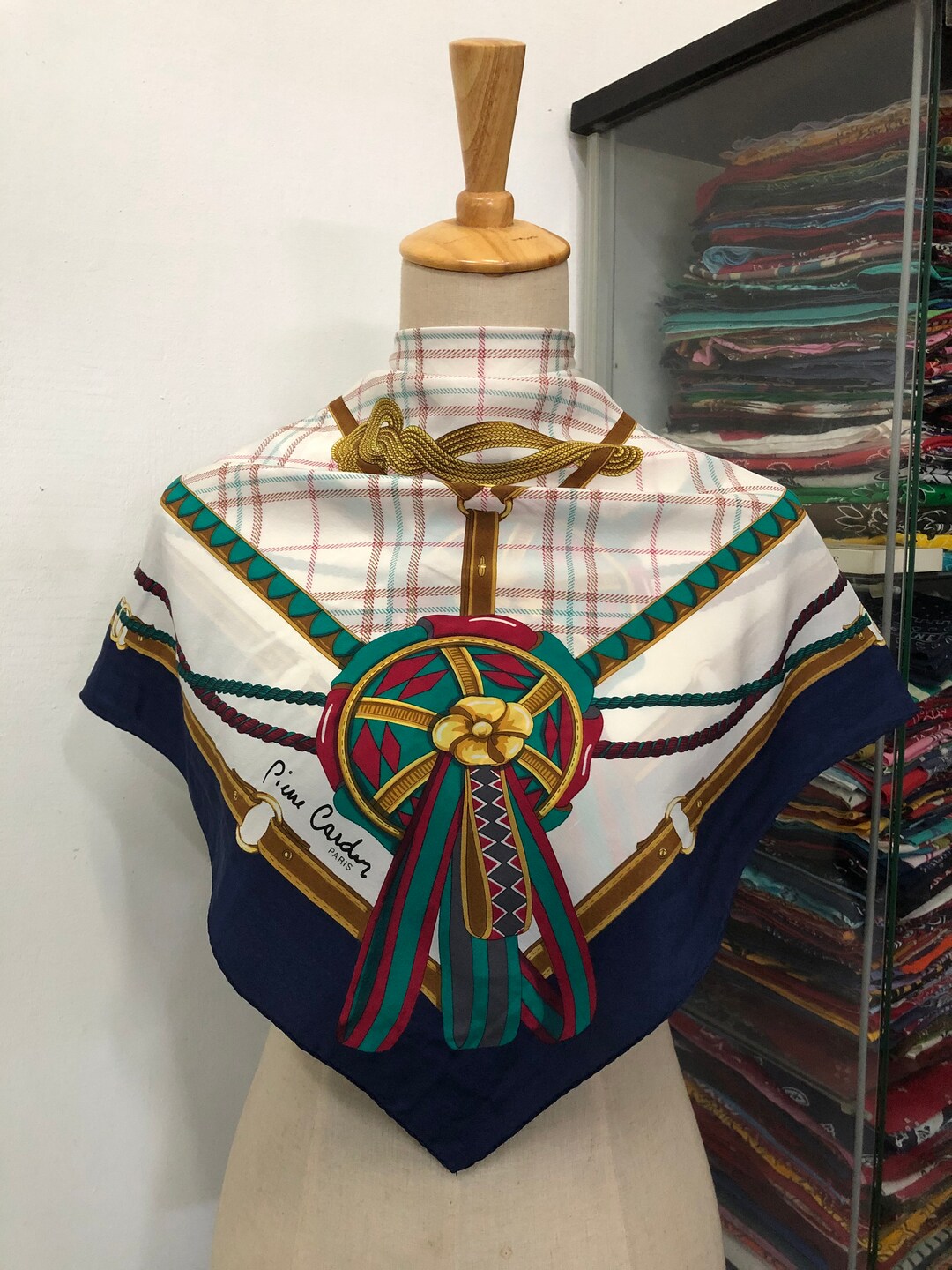 1990s PIERRE CARDIN SCARF