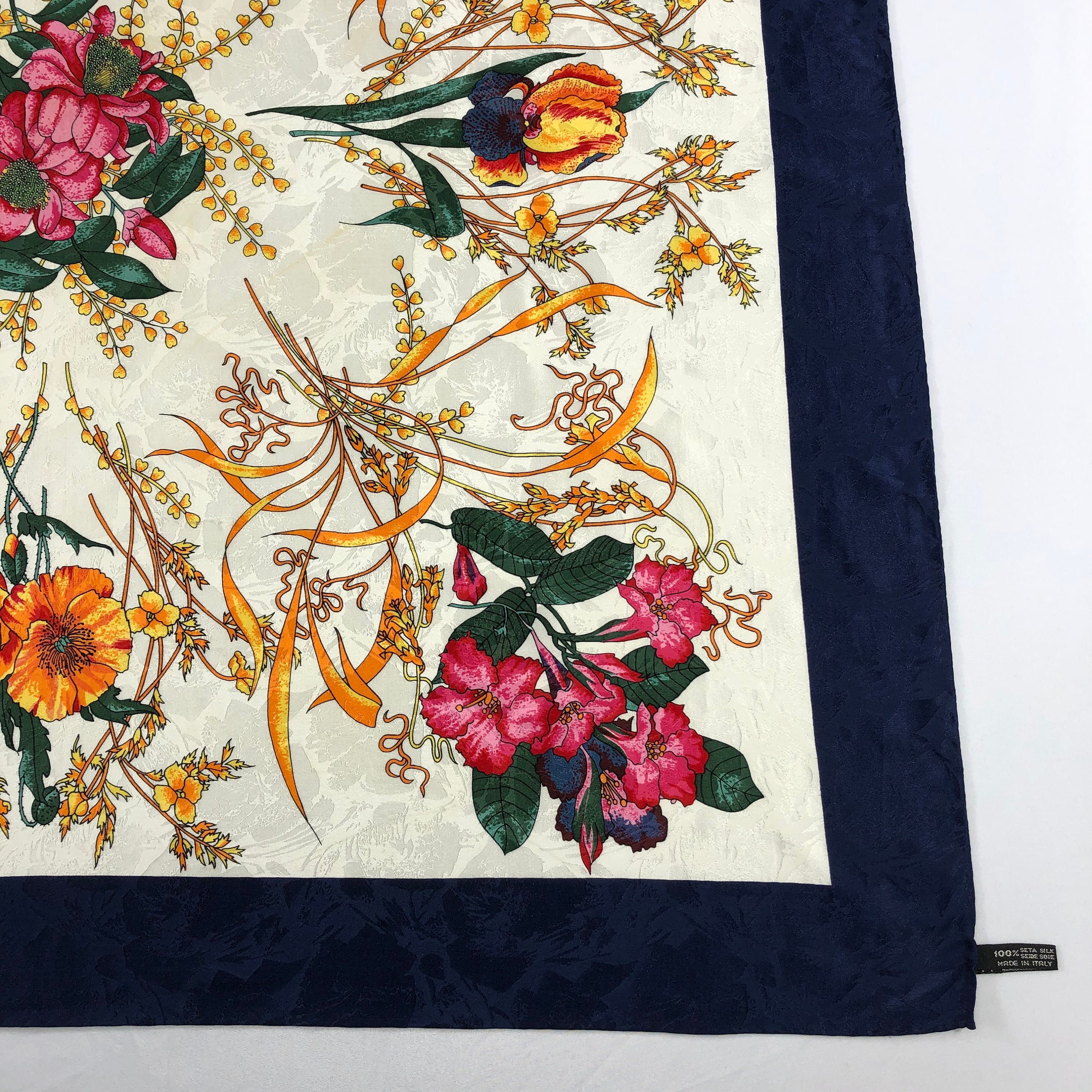カミエルフォートヘンス SHAWL VINTAGE SILK スカーフ Unused HERMES Carre 90 Tourbillon Leaf 35in vintage Silk