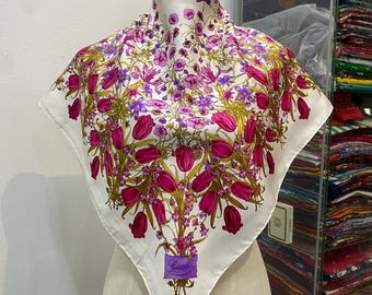 ヴィンテージ グッチ フローラ シルクスカーフ 蝶 鳥 花 葉 赤