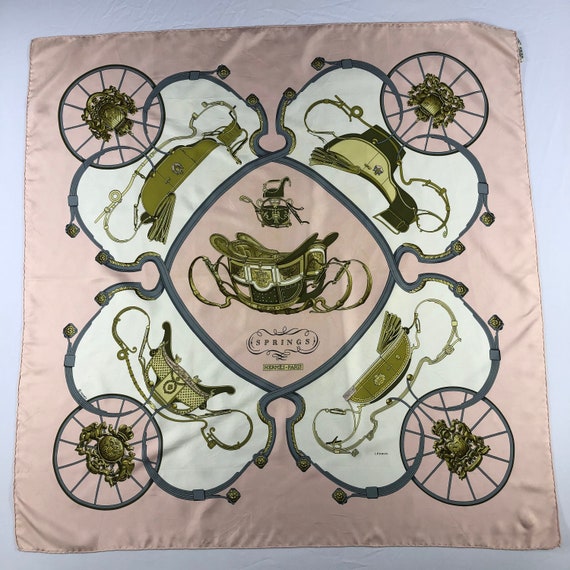 エルメス　スカーフ　1970年代　ビンテージ　Ledoux Vintage Hermes Scarf Carre 'armes De Chasse ' Phillip Ledoux