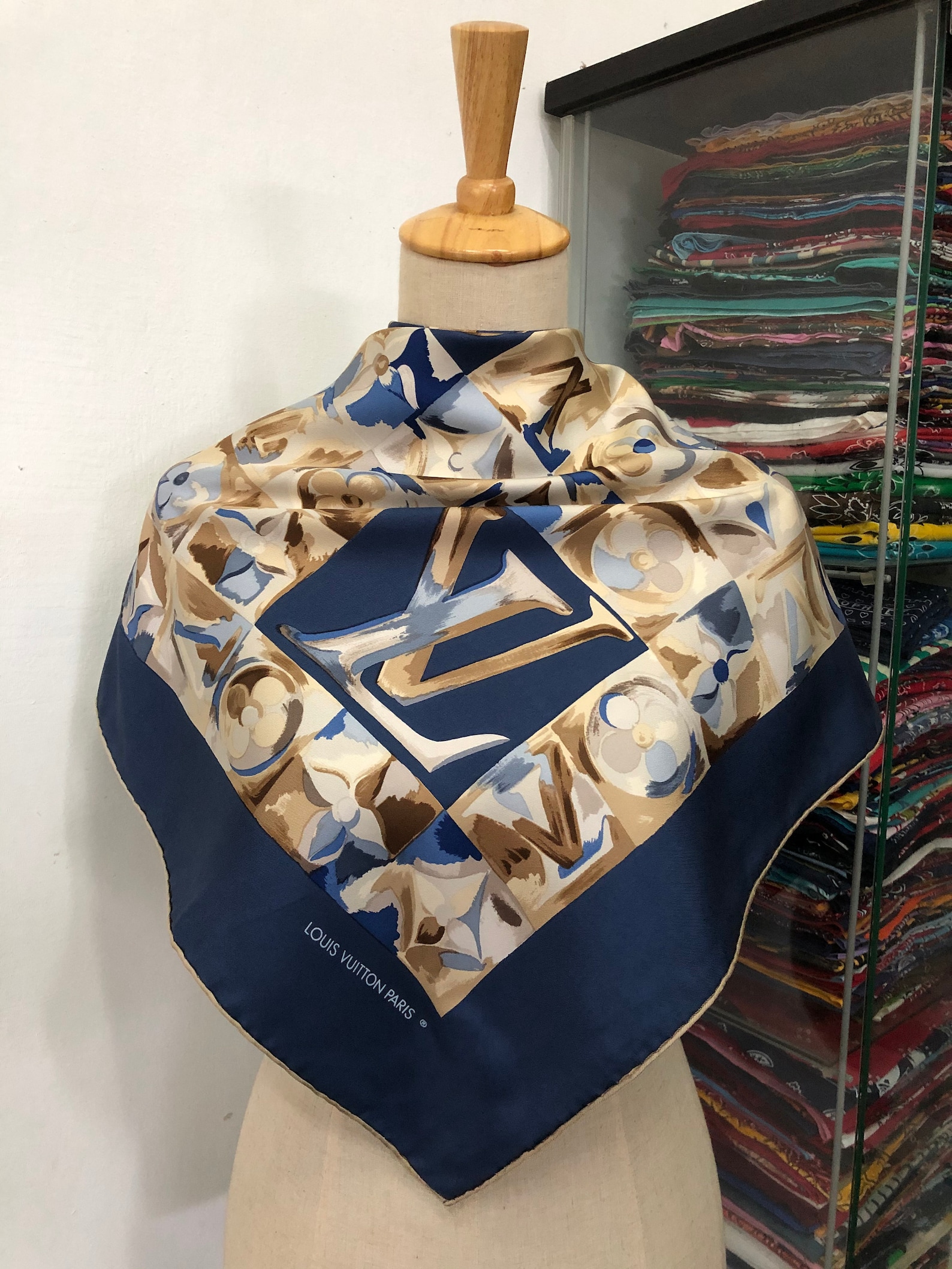 LOUIS VUITTON Monogram silk Chiffon LV logo scarf Green blue pink