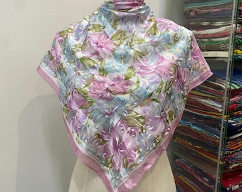 Foulard/carré Pierre Cardin 100% Soie - 44g, Couleur Marron Clair, Vintage, Occasion