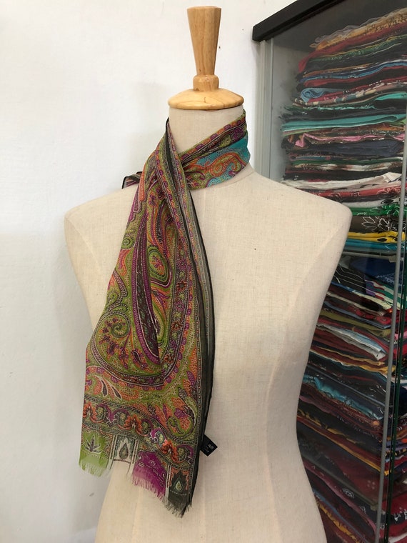 Floral Cashmere And Silk Scarf in Multicoloured - Etro