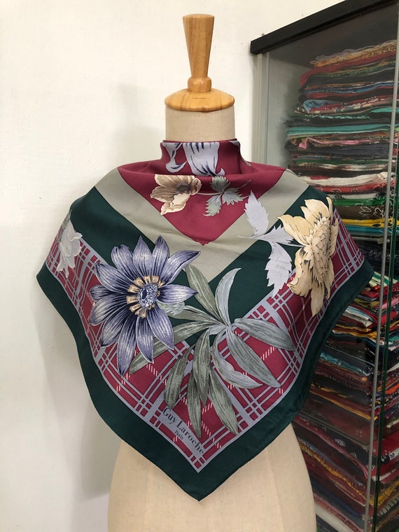 Foulard Guy Laroche Vintage En Soie - Fabriqué à Paris France, Multicolore, Occasion Bon état (usures)