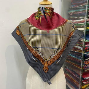 Vintage Hunting World Silk Scarf, Vintage Silk Neck Scarf, Vintage 80s Silk Muffler, Vintage Classic Silky Scarf, Vintage 80s Shawl,