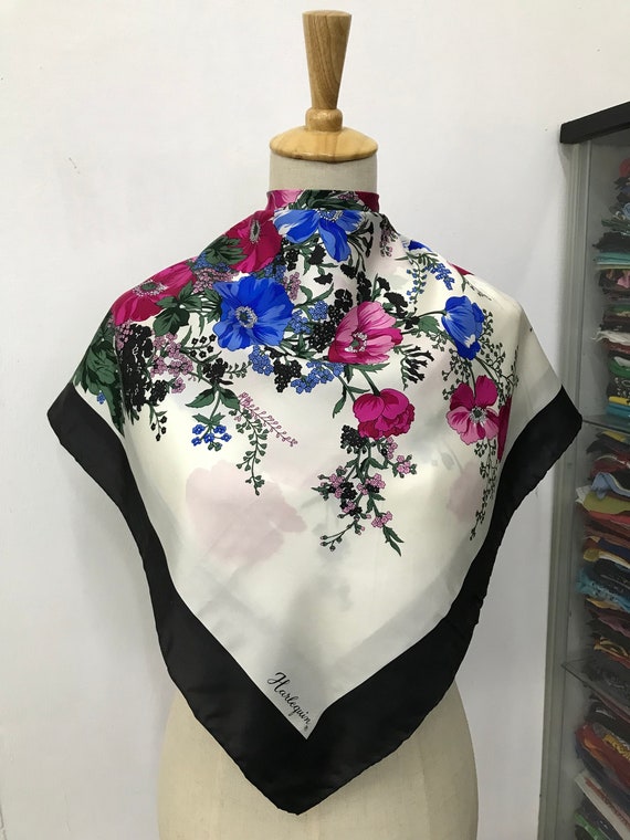 Vintage Harlequin Silk Scarf, Vintage Silk Neck Scarf, Vintage 80s Silk Muffler, Vintage Classic Silky Scarf, Vintage 80s Shawl,