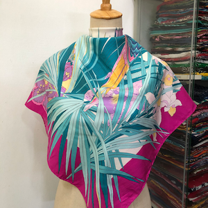 Vintage Gucci Silk Scarf Gucci Silk Muffler Gucci Neck Scarf Gucci Foulards Gucci Square Scarf Gucci Pink Scarf Gucci Flower Scarf