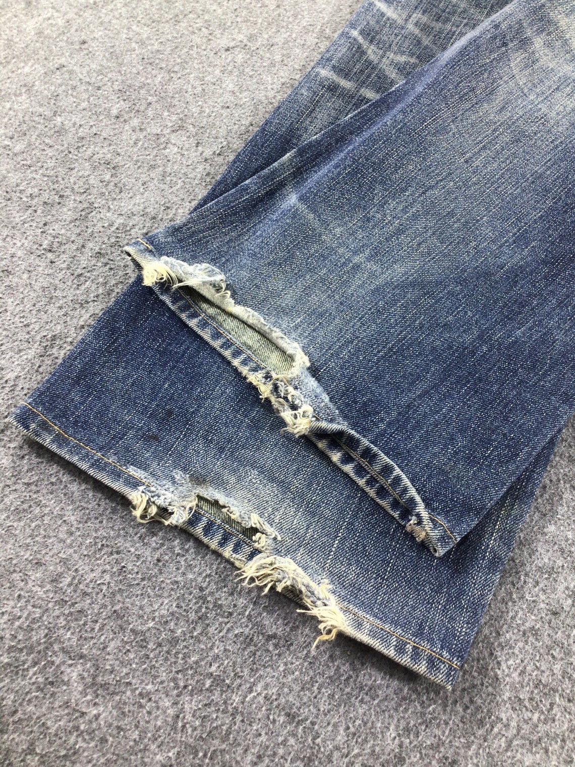 red loop jeans