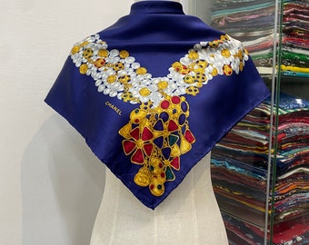 ヴィンテージシルクスカーフ、シャネルヴィンテージシルクスカーフ33 x