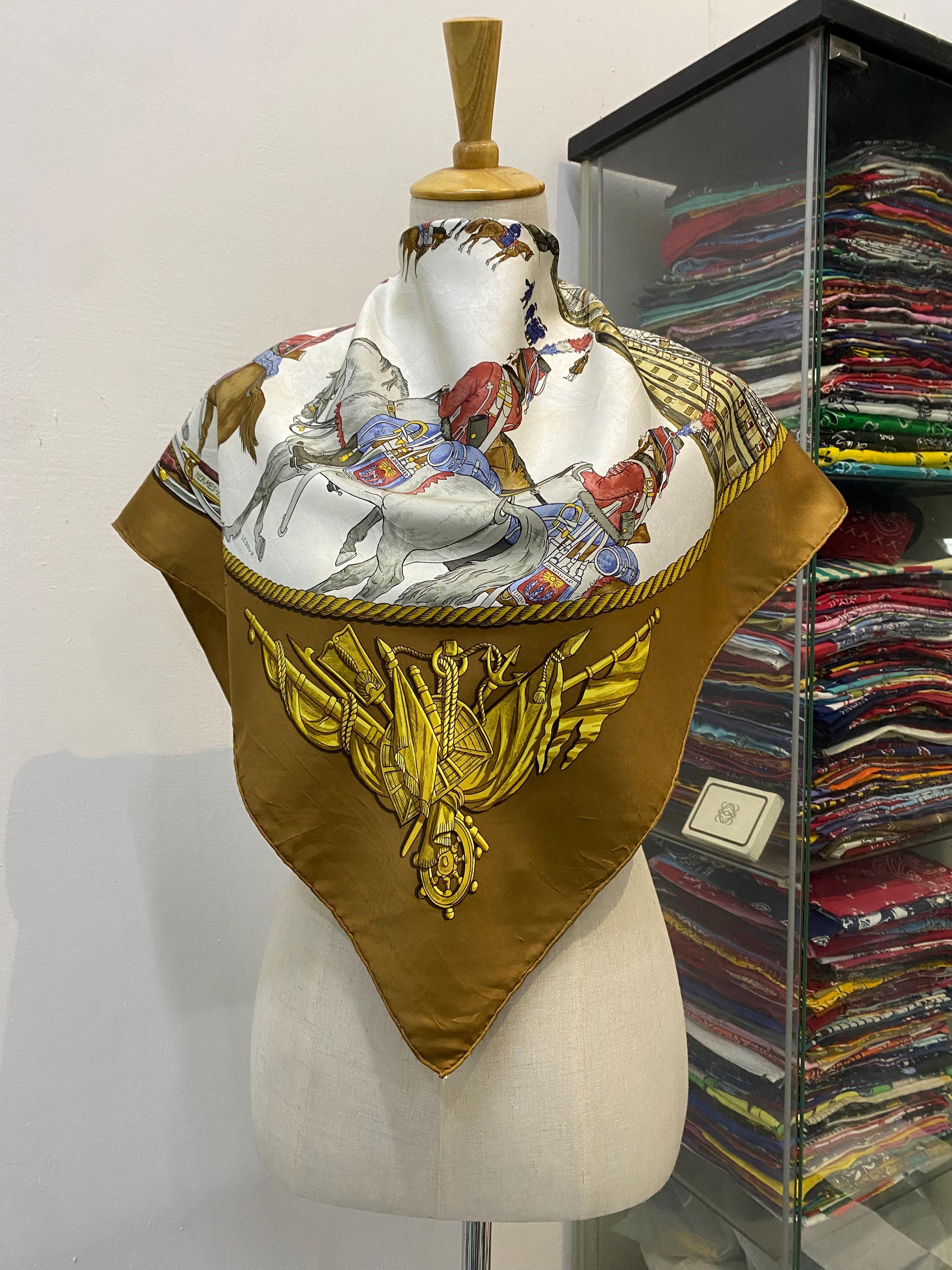 HERMES シルクトップス　ヴィンテージ Vintage Hermès Marine Et Cavalerie Silk Scarf Hermes Silk Muffler